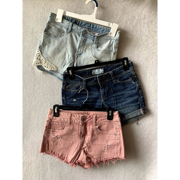 Bundle of 3 Women's Jean Shorts Waist 28" - Picture 1 of 7